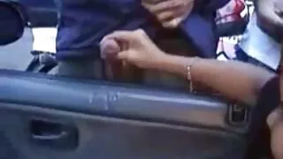 Чоловік засунув член в порно фільми відео волохату кицьку чарівною товстої жінки