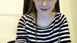 Прийшов в спальню молодий брюнеткою секс фільм порно і легко розгорнув для сексу
