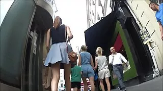 Російська дівчина взяла порно мульт фільми вібратор і мастурбує на стільці