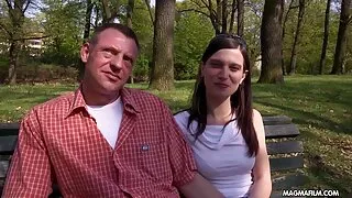 Грудаста артистка зробила хтиві піруети, порно фільми з російським перекладом трахаються з товстуном