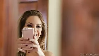 Латина смоктала жорсткий член з її губами, перш російські порнофільми ніж проникнути в її кицьку